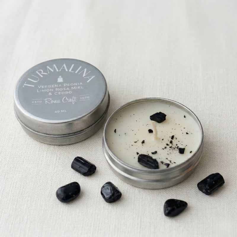 "Vela mini pastillero Turmalina – RONU Craft – aroma Floral, fresca, cítrica suave y ligeramente dulce."