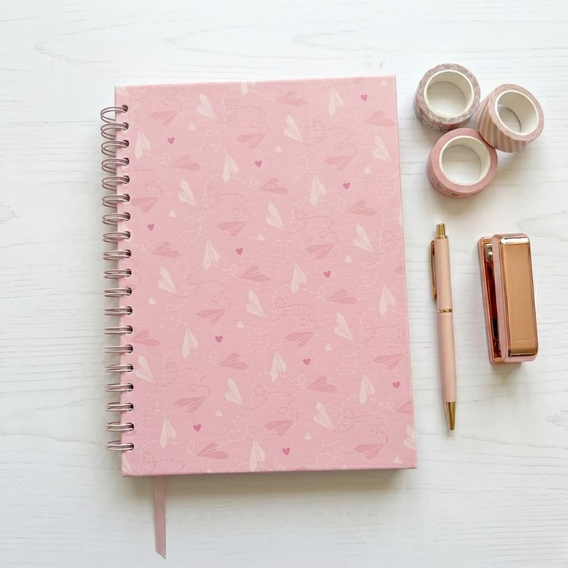CUADERNO A4 RAYADO "CORAZONADA"