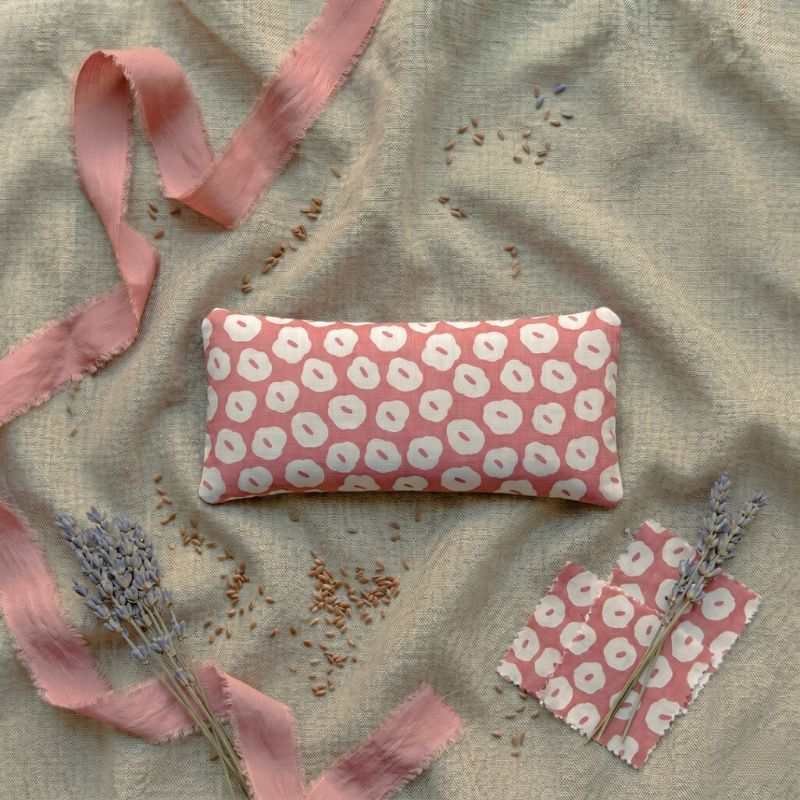 Almohadita "Siesta Rosa"