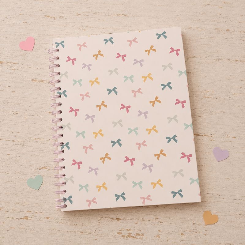 CUADERNO A4 RAYADO "LLUVIA DE MOÑOS"