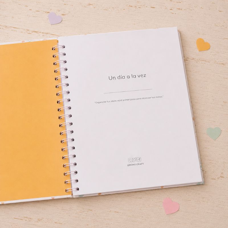 CUADERNO A4 RAYADO "LLUVIA DE MOÑOS" - Imagen 2